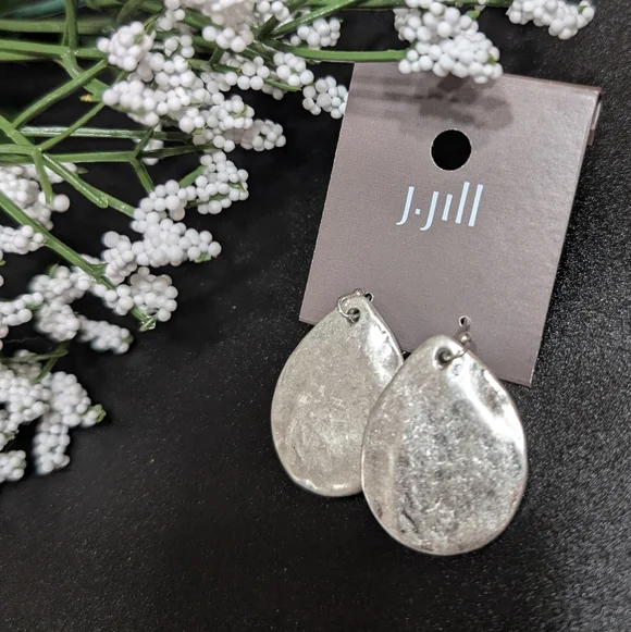J. Jill Hammered Silver Teardrop Earrings NWT - Picture 2 of 5